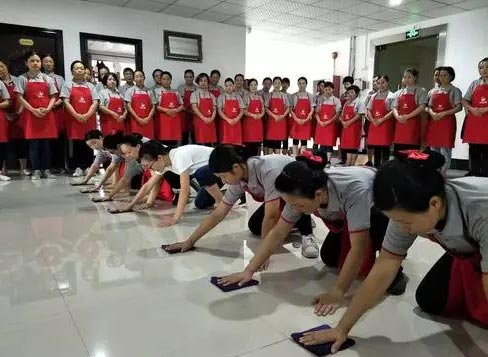 從事家政行業的阿姨對長相有要求嗎？