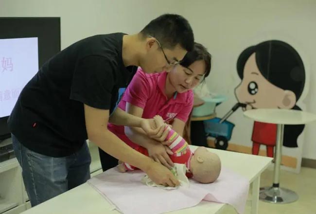 育兒嫂面試要問(wèn)什么問(wèn)題？