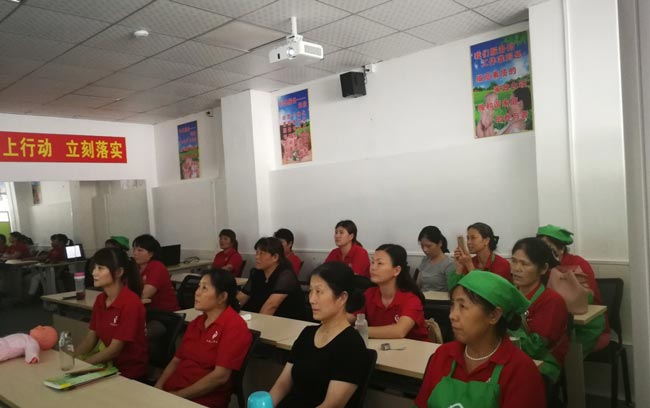 急找保姆方法有哪些？線上線下都試試！